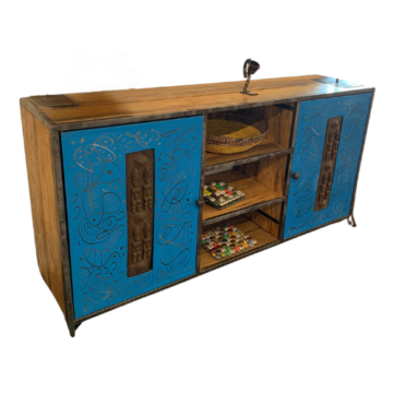 Dressoir en Bois et Fer Bleu : Une Touche de Couleur et dâAuthenticitĂ©